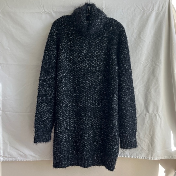 Lovers and Friends Night sky sweater dress in charcoal, eyelash fabric, Size M - Picture 2 of 8